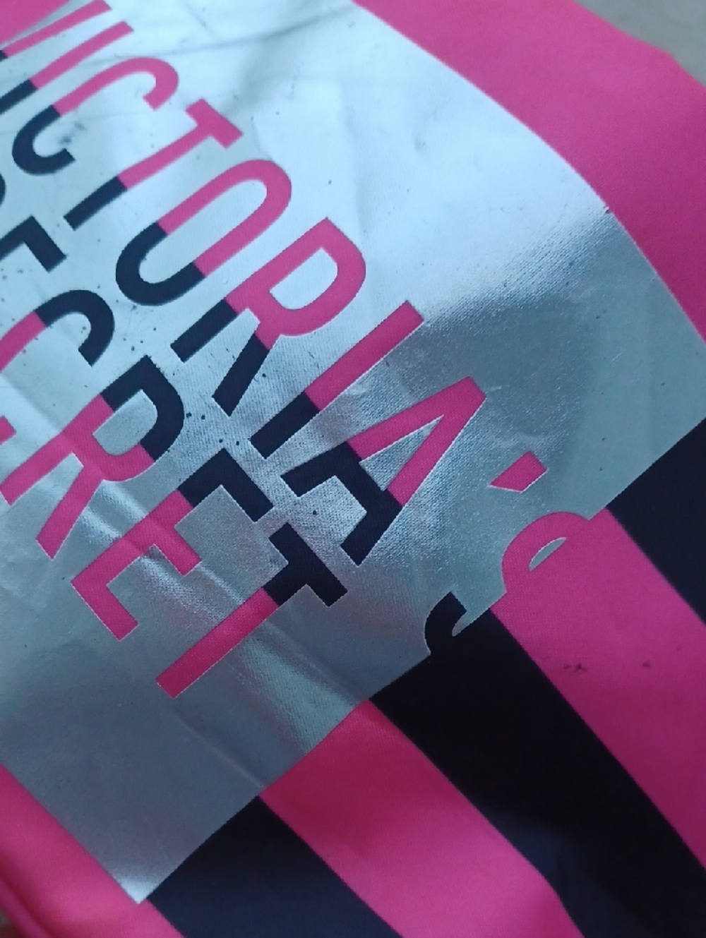 Victoria's Secret Cosmetic Pouch - Picture 14 of 16